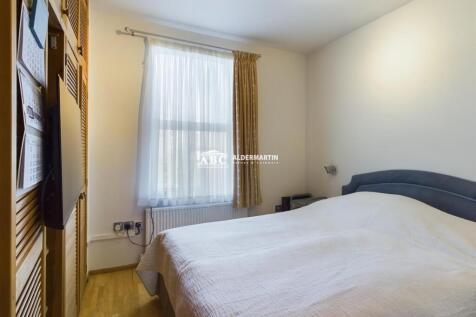 CAM03263G0-PR0059-STILL003.jpg