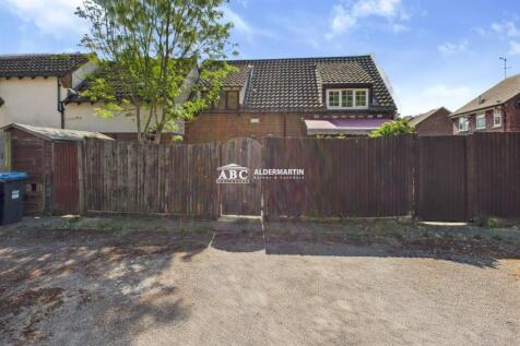 CAM03215G0-PR0072-STILL012.jpg