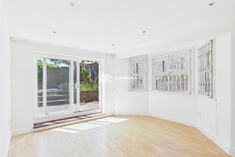 CAM03215G0-PR0070-STILL006.jpg