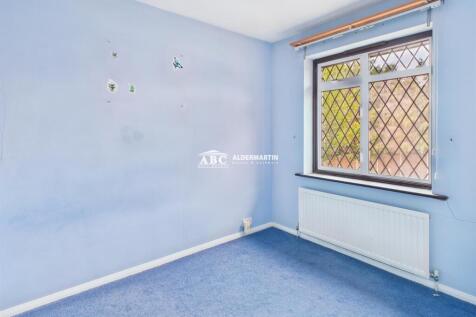 CAM03827G0-PR0074-STILL018.jpg