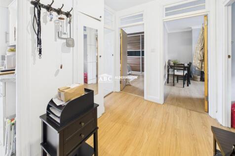 CAM03827G0-PR0085-STILL003.jpg