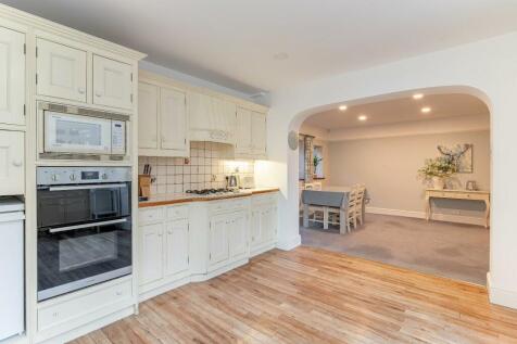 Dining Kitchen - B.jpg