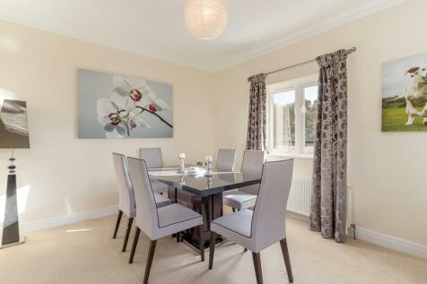 Dining Area - B.jpg