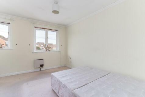 Bedroom 1 - A.jpg