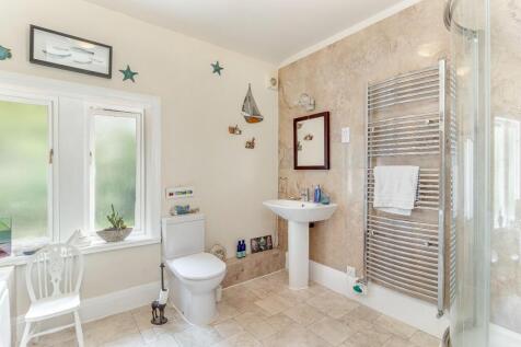 Bathroom - A.jpg