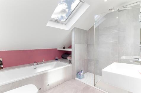 Bathroom.jpg