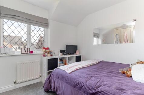 Bedroom 2.jpg