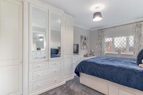 Master Bedroom - A.jpg