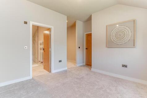 Master Bedroom - B.jpg