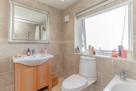 Bathroom - A.jpg