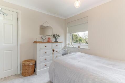 Bedroom 4 - B.jpg