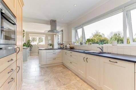 Dining Kitchen - D.jpg