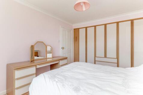 Bedroom 1 - B.jpg