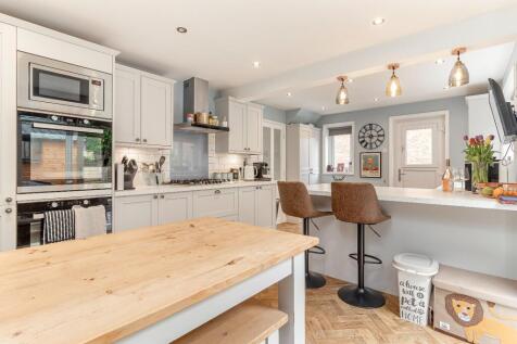 Dining Kitchen - F.jpg