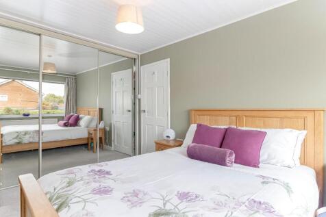 Bedroom 1 - B.jpg