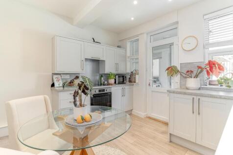 Kitchen - B.jpg