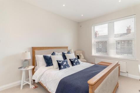 Bedroom 1 - B.jpg