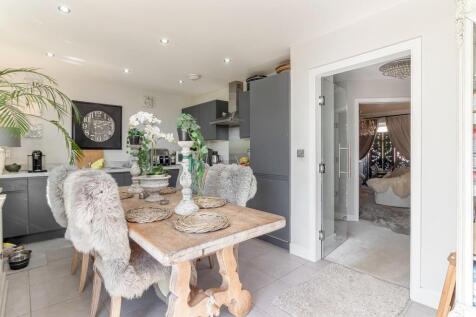Dining Kitchen - A.jpg