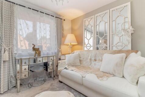 Bedroom 4 - A.jpg