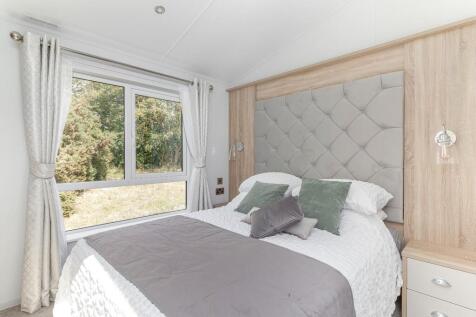 Bedroom 1 - C.jpg