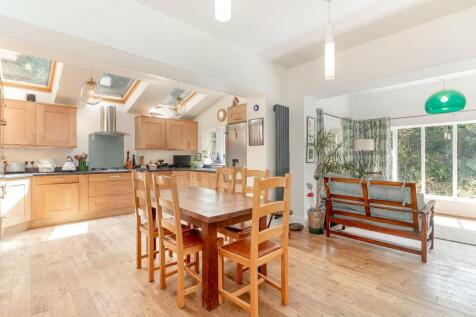 Kitchen - B.jpg