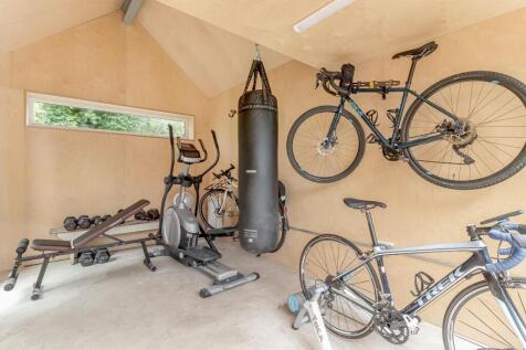 Gym-Store.jpg