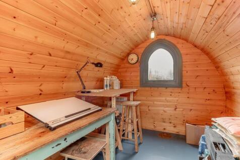 Home Office Pod.jpg