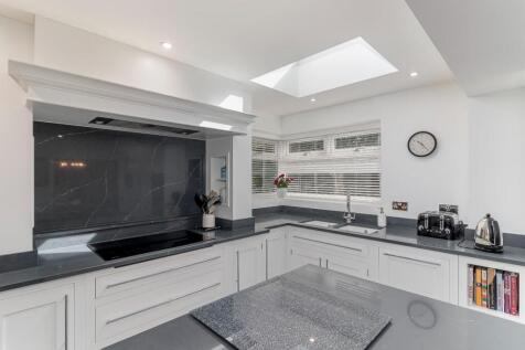 Dining Kitchen - E.jpg