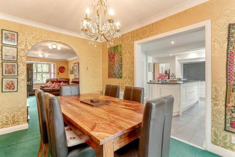 Dining Room - B.jpg