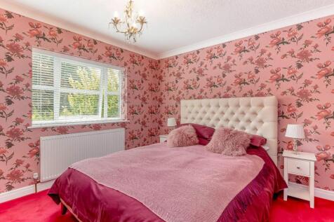 Master Bedroom - A.jpg