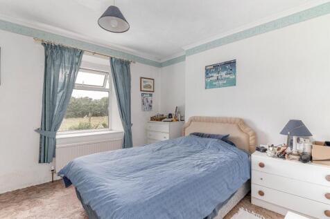 Bedroom 1 - A.jpg