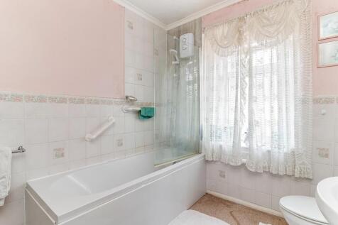 Bathroom.jpg