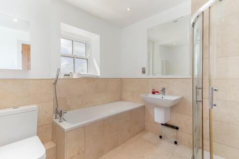 Bathroom.jpg