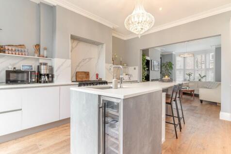 Breakfast Kitchen - A.jpg