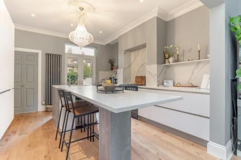 Breakfast Kitchen - C.jpg