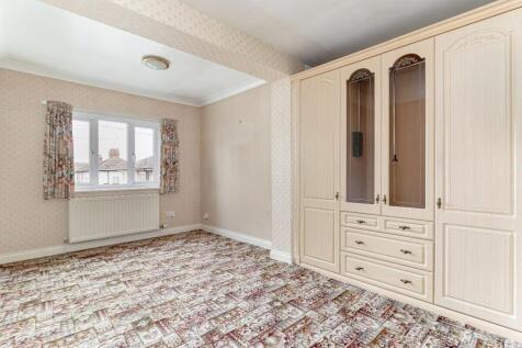 Master Bedroom - A.jpg