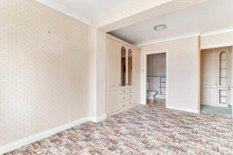 Master Bedroom - B.jpg