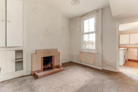 Dining Room - C.jpg