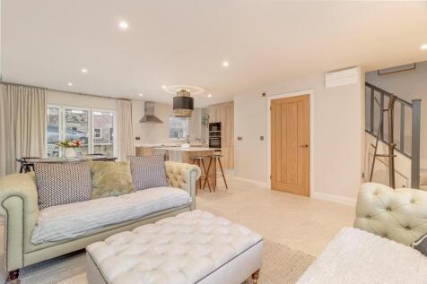 Annexe Living Dining Kitchen - D.jpg