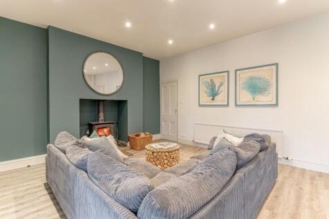 Living Dining Kitchen - D.jpg