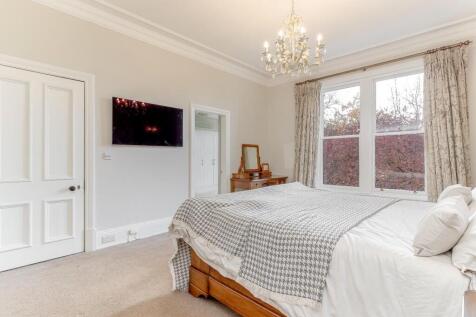 Master Bedroom - A.jpg