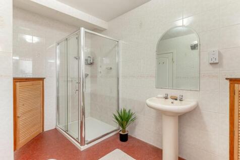 Shower Room - A.jpg