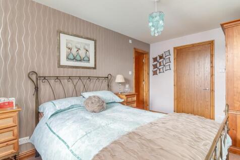 Bedroom 2 - B.jpg