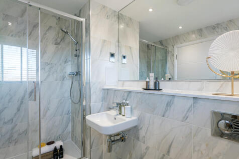 Bunting main bedroom en suite