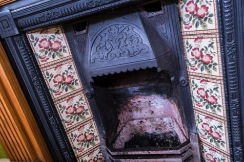 Open fire in diningroom