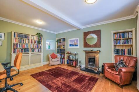 Bedroom 3 / study