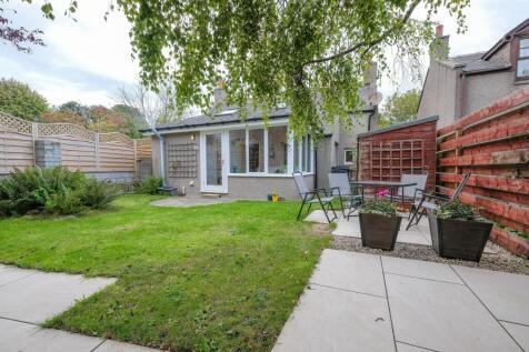 Rear garden patio