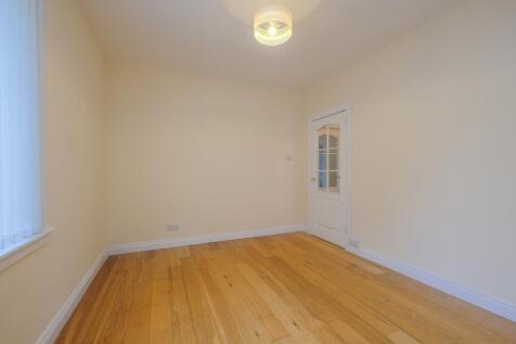 Bedroom 1 alternative view