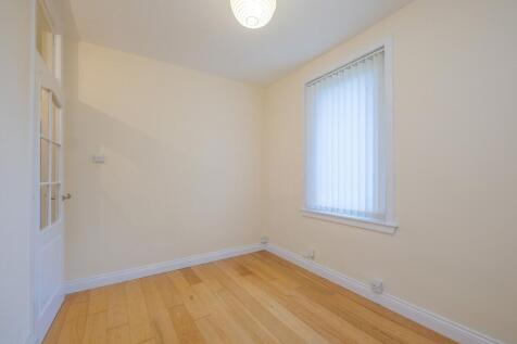 Bedroom 2 alternative view