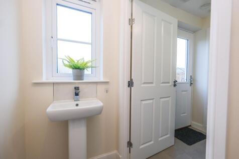 Cloakroom alternative room